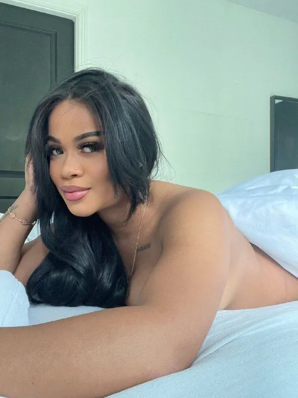Layla - Photo 1