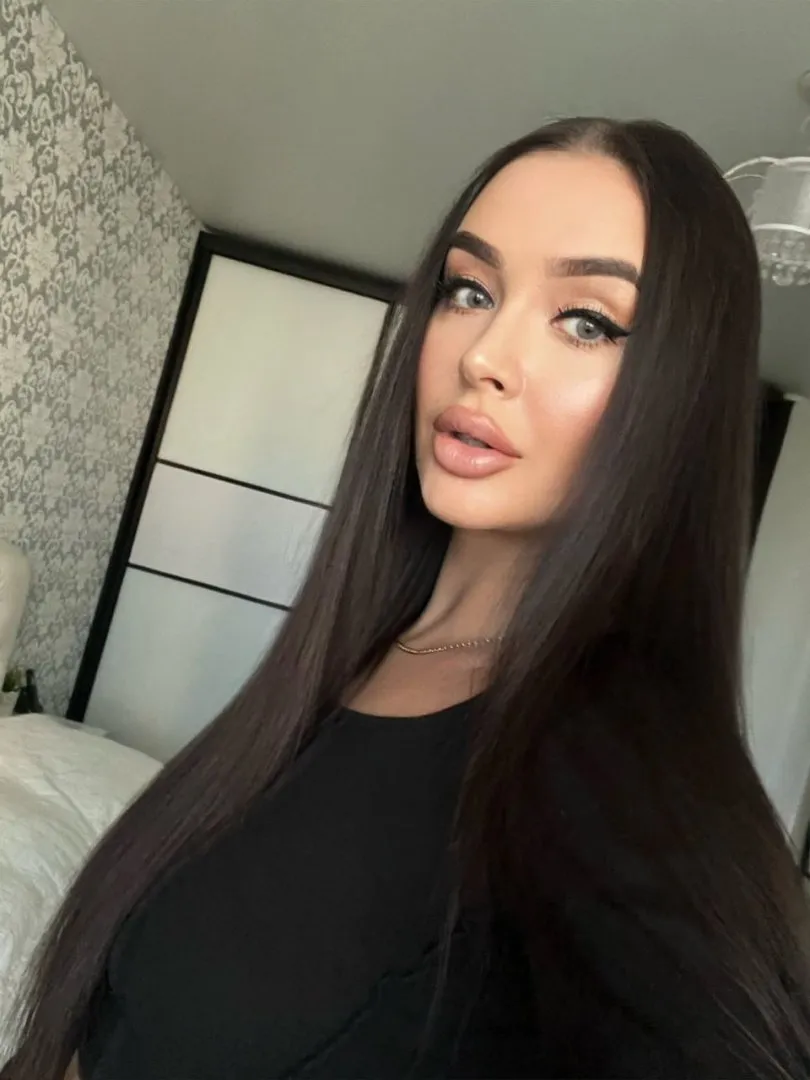 Megan - Photo 11