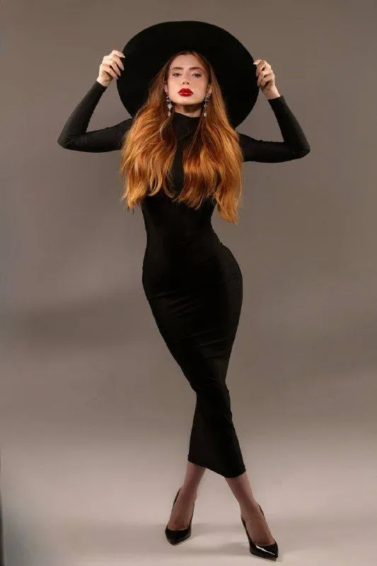 Noor - Photo 1